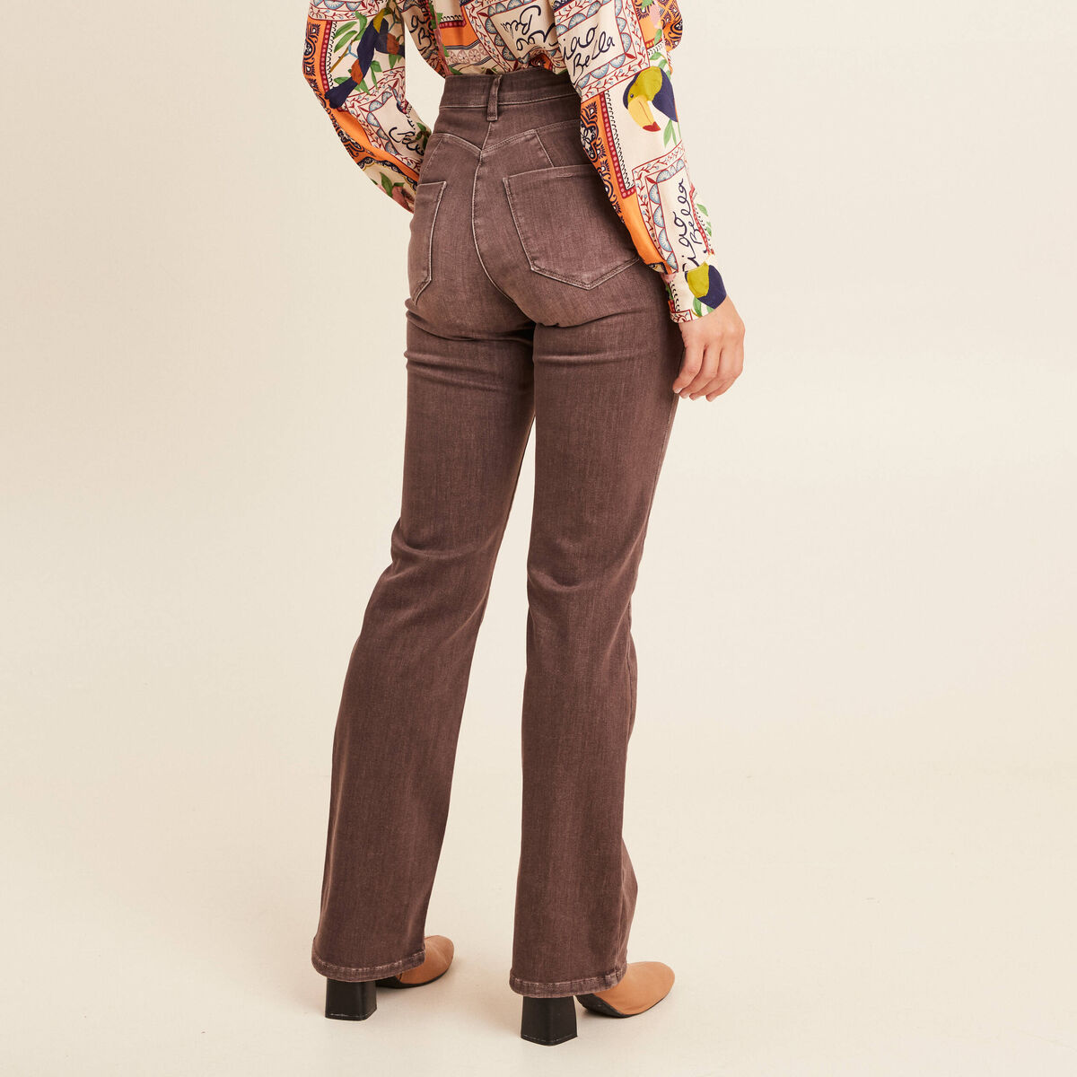 Jean magique L'Unique coupe bootcut marron clair femme