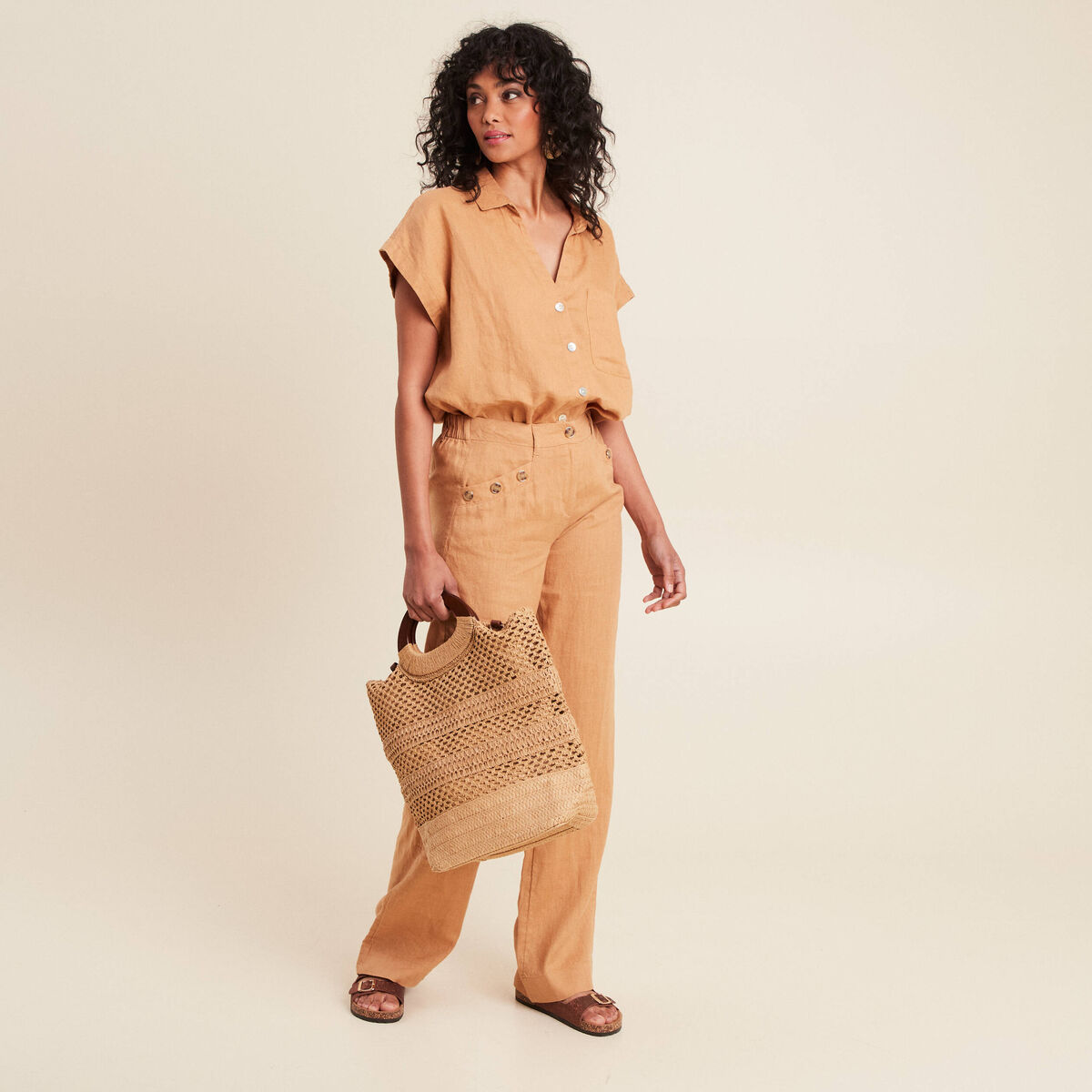 Pantalon coupe large fluide taille haute beige femme