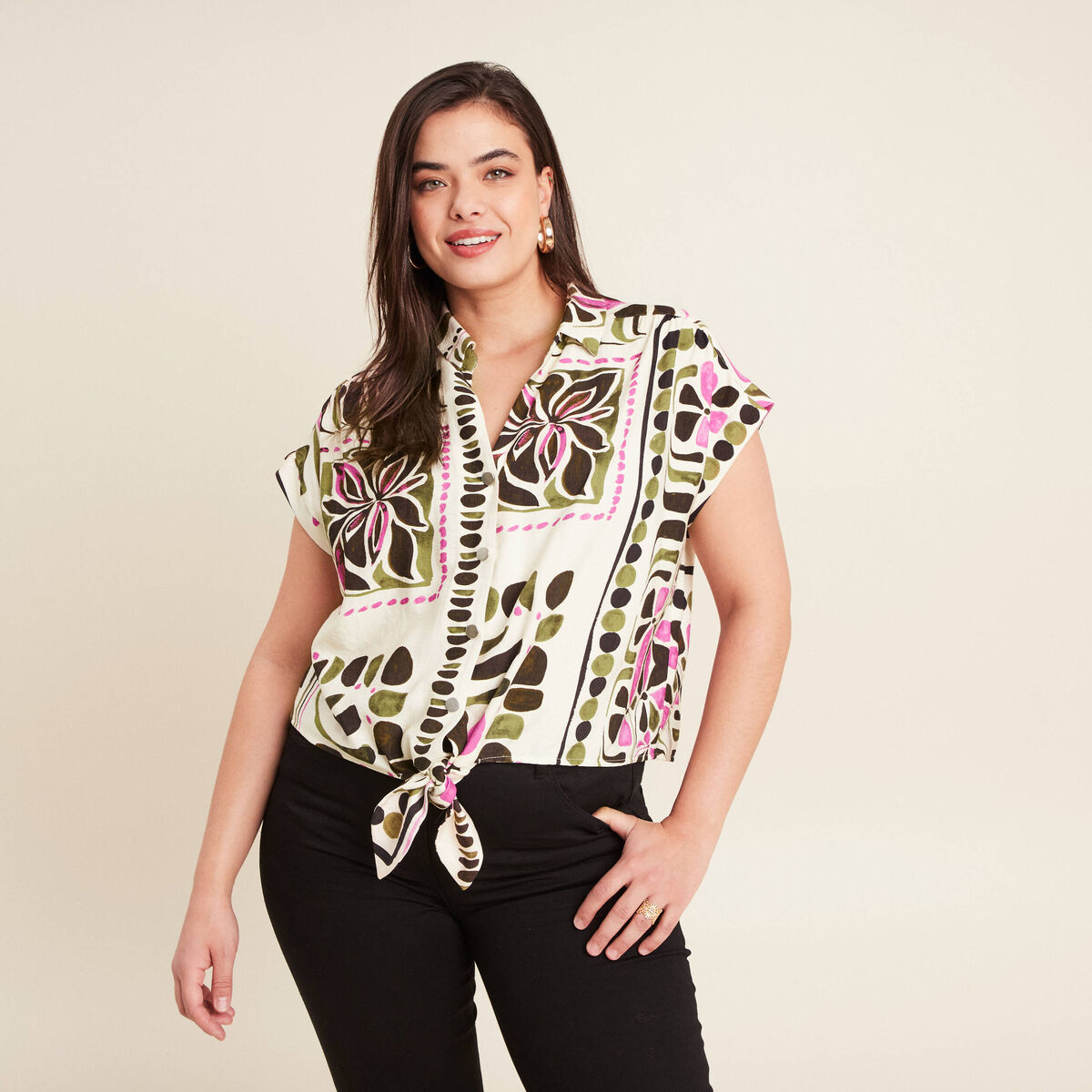Chemise manches courtes nouée vert femme