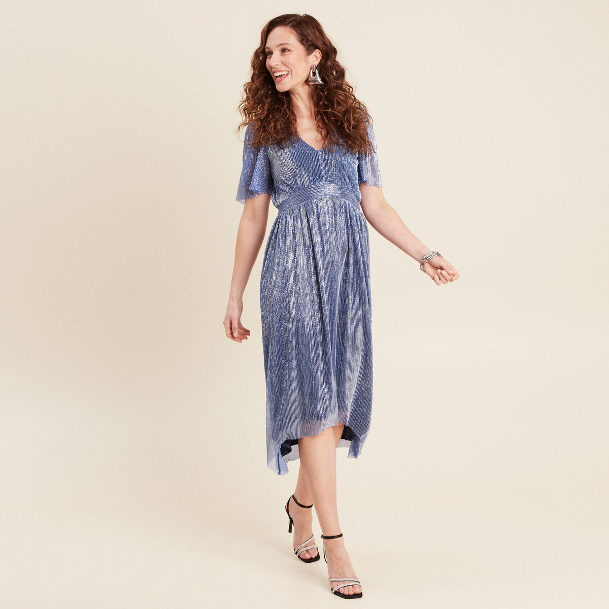 Robe longue &eacute;vas&eacute;e bleu ciel femme