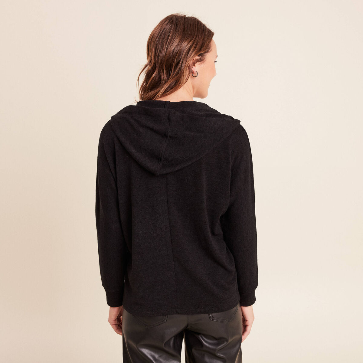 Sweat &agrave; capuche manches longues strass noir femme