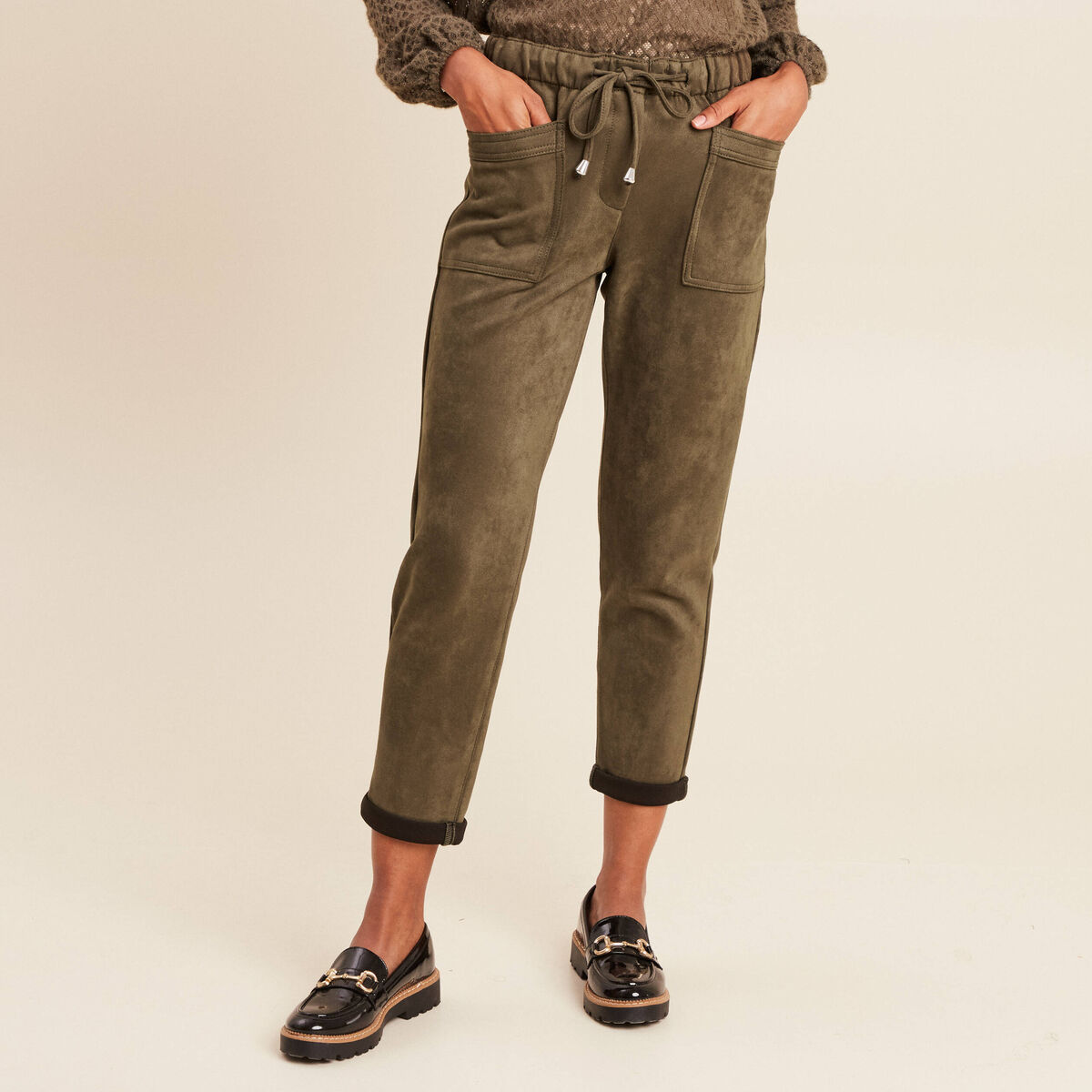 Pantalon coupe mom 7/8&egrave;me vert kaki femme