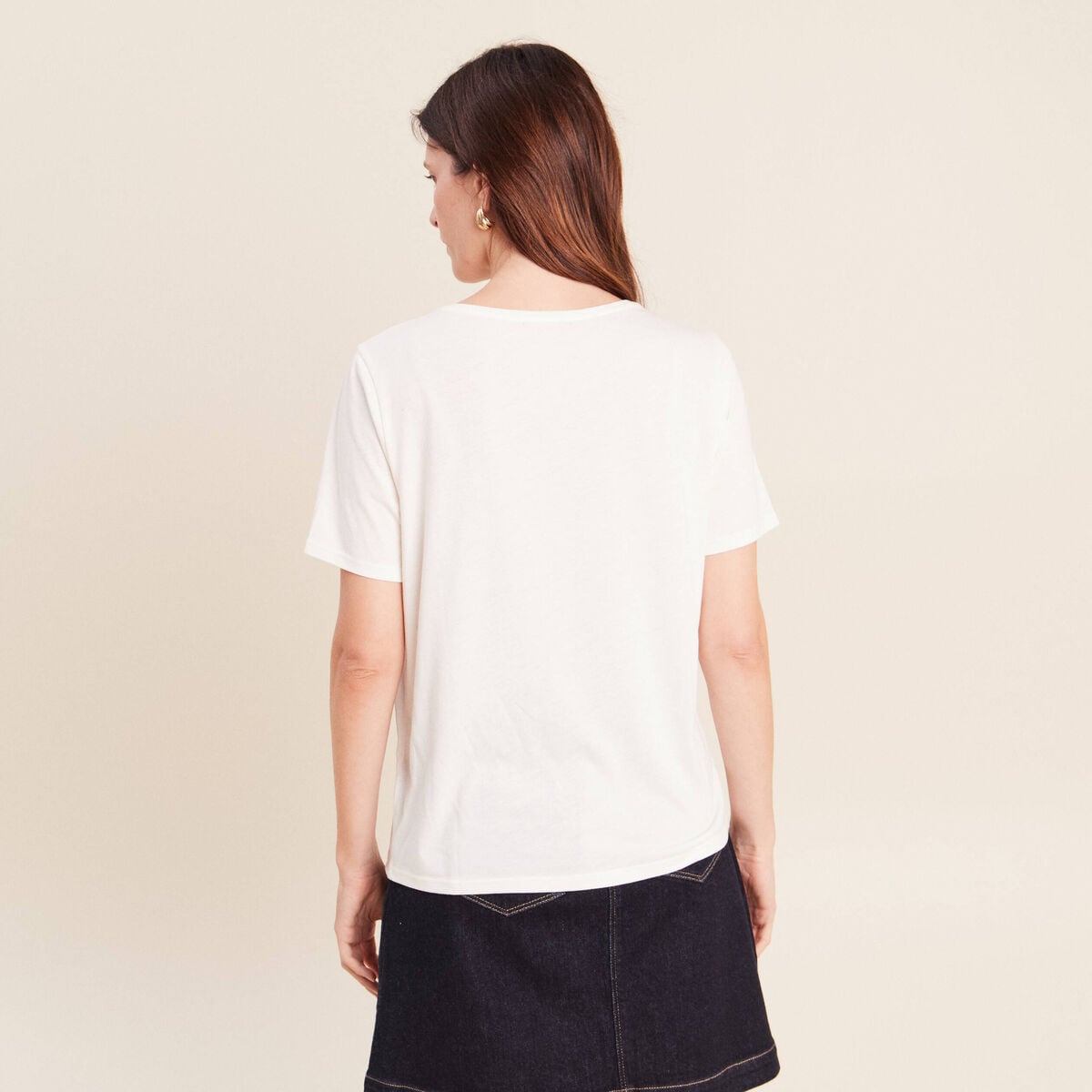 T-shirt &agrave; message col rond ecru femme