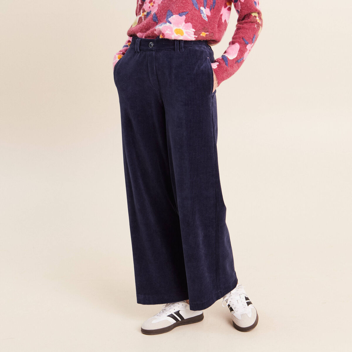 Pantalon en velours bleu marine femme