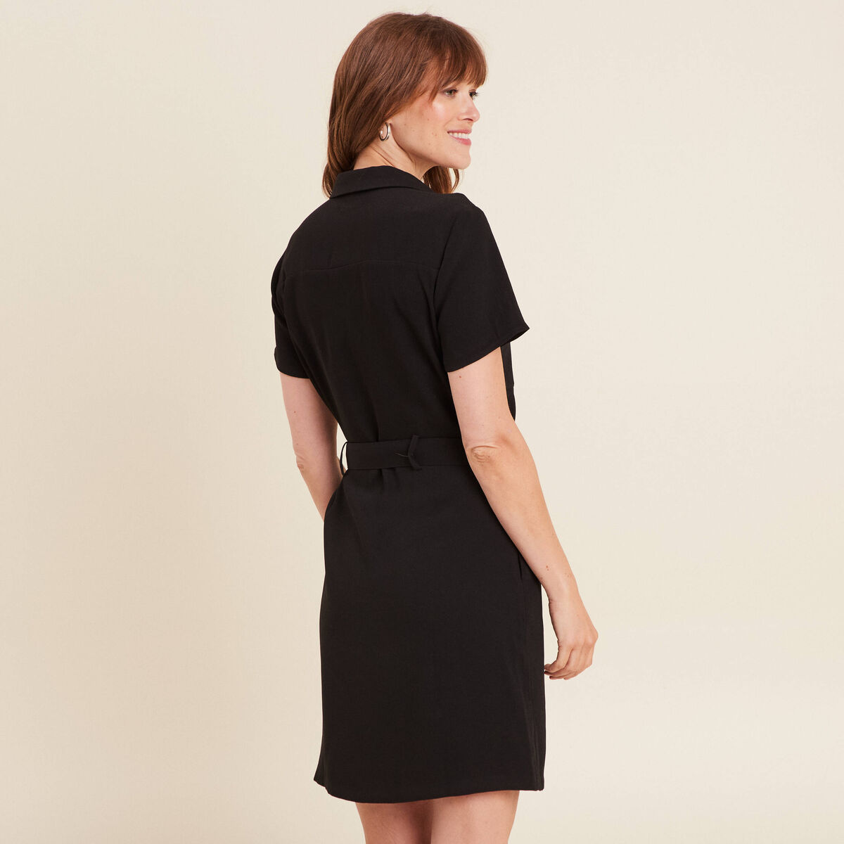 Robe courte manches courtes noir femme