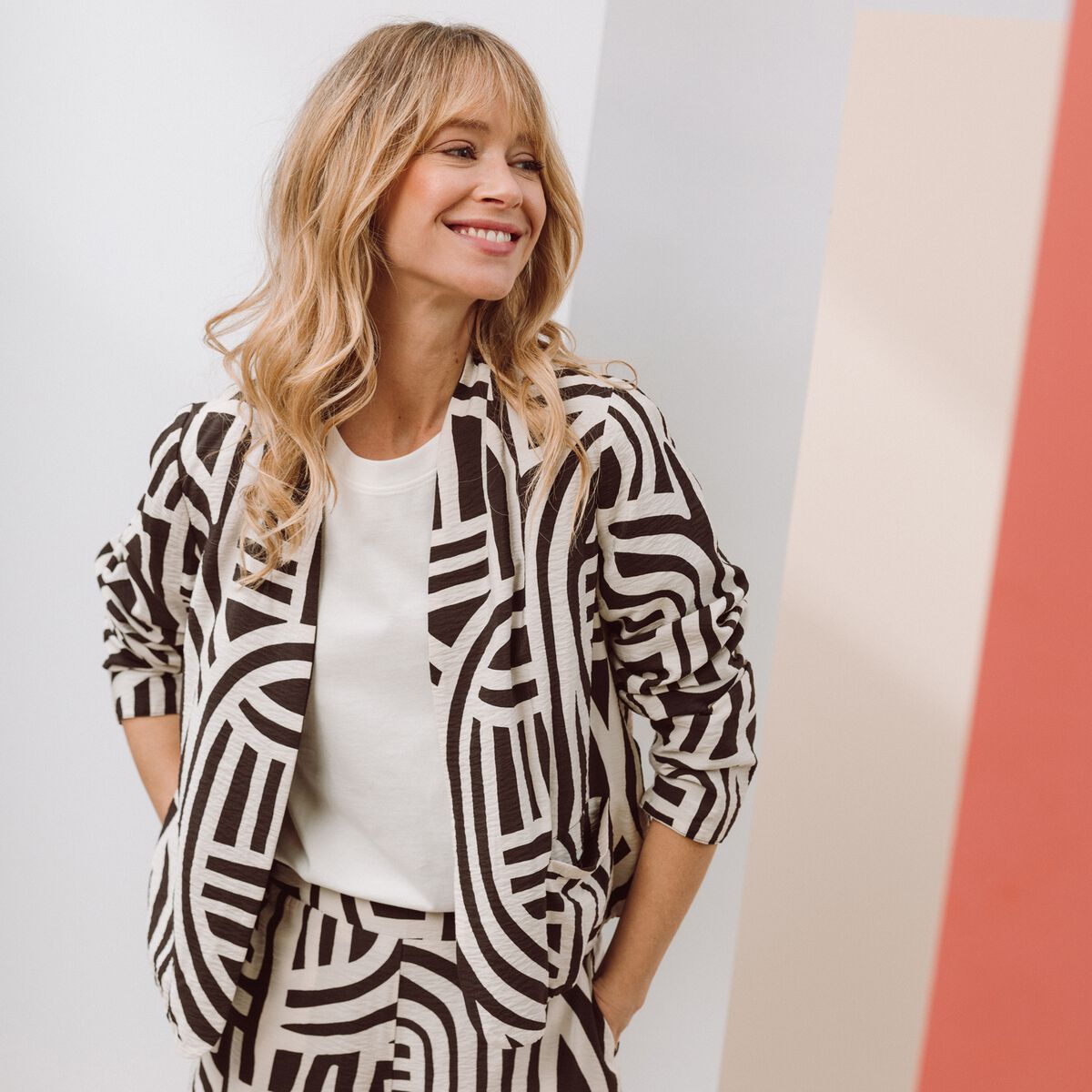 Veste r&eacute;versible manches longues noir femme