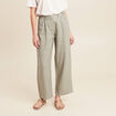 Pantalon droit 7/8ème en lin vert clair femme