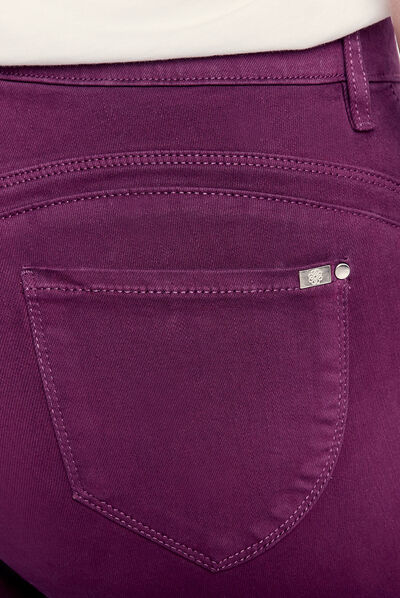Jean magique ajusté taille standard violet foncé femme
