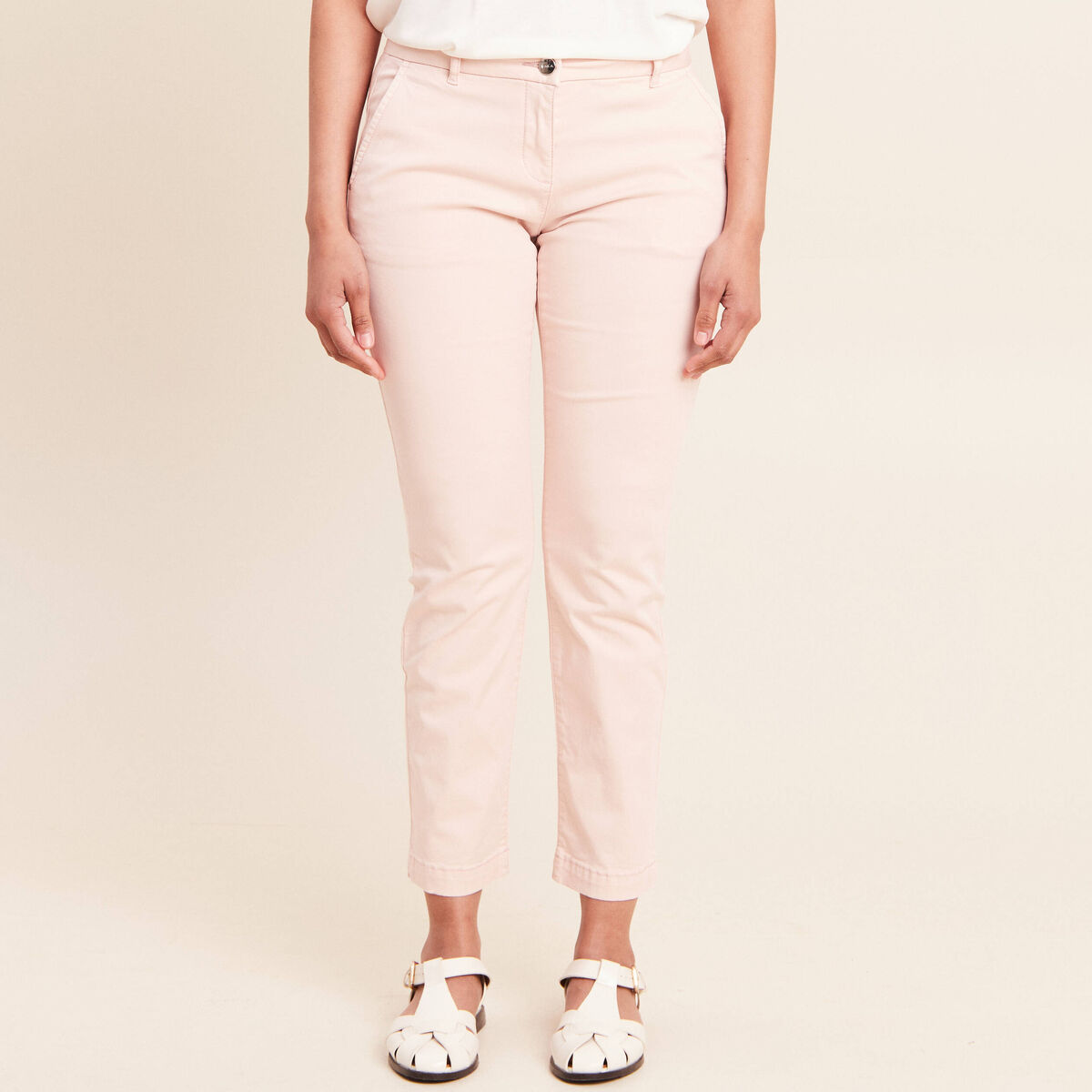 Pantalon coupe chino taille bascul&eacute;e rose poudr&eacute;e femme