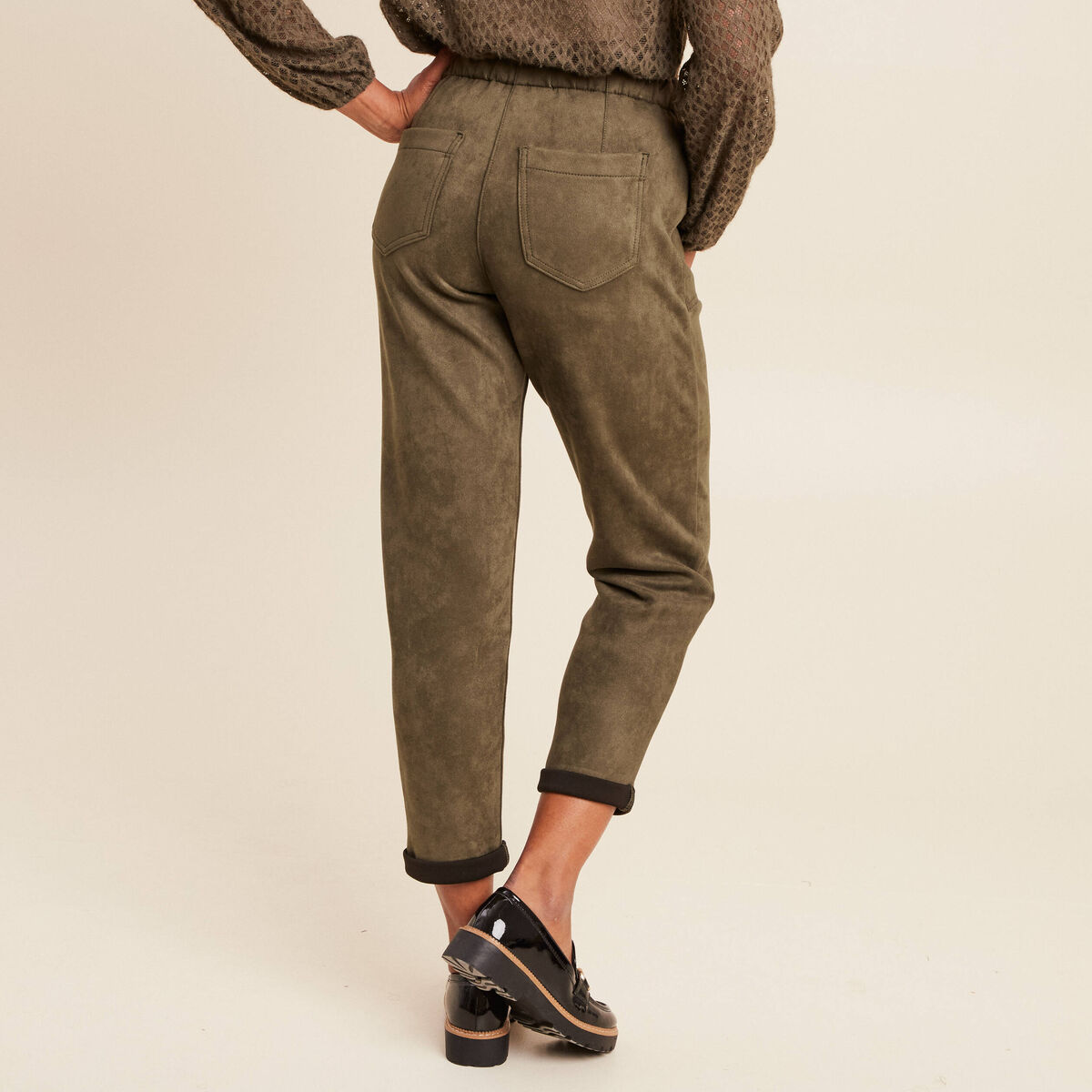 Pantalon coupe mom 7/8&egrave;me vert kaki femme