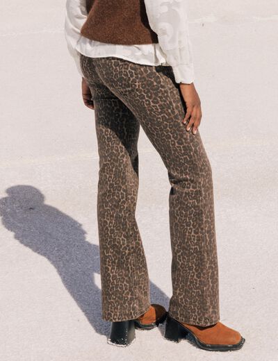 Pantalon magique L'Unique coupe bootcut marron cognac femme