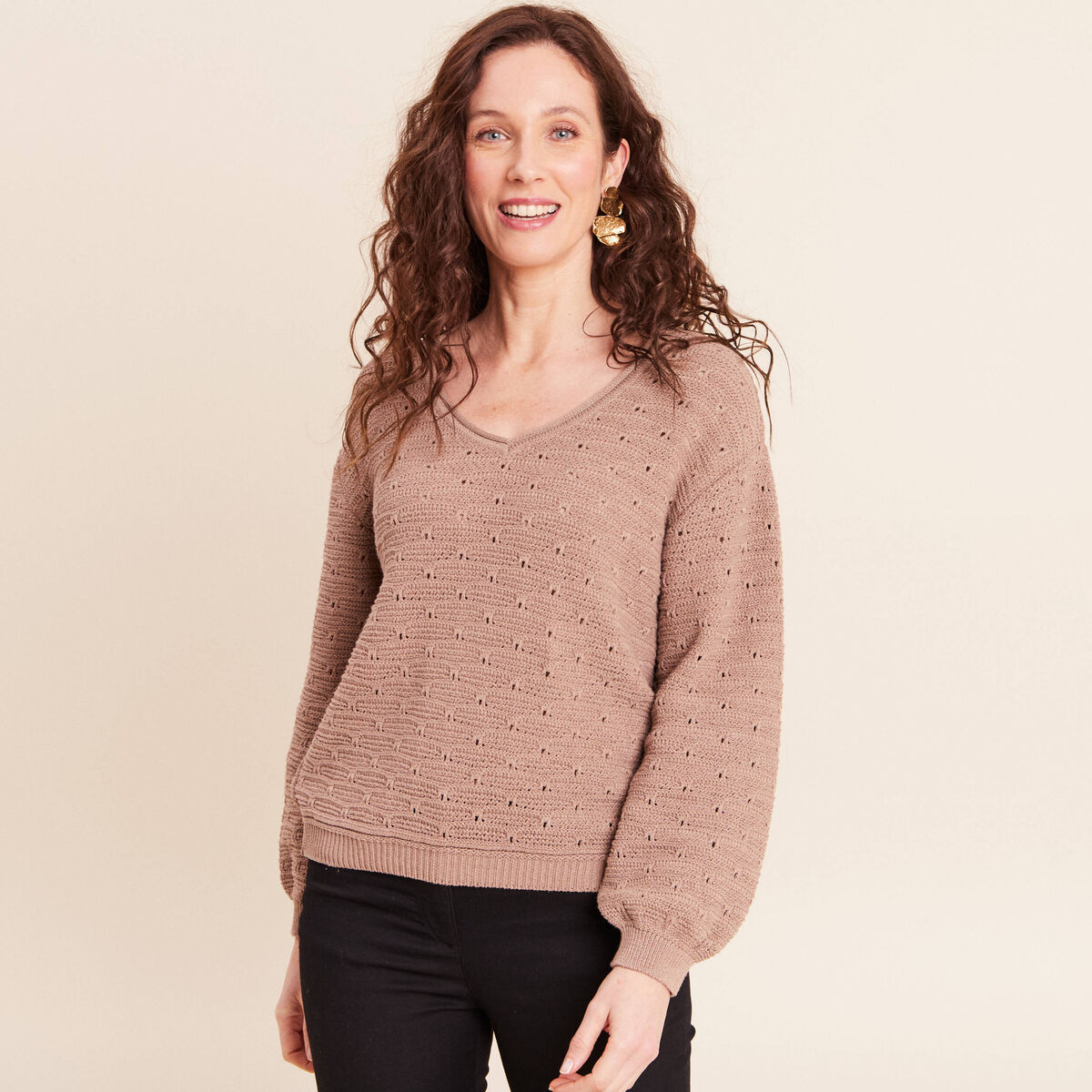 Pull droit long col v manches longues sable femme