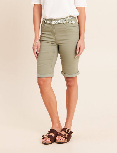 Bermuda ajust&eacute; ceintur&eacute; vert clair femme