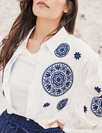 chemise en coton brod&eacute;e manches longues ecru femme