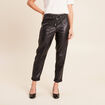Pantalon coupe mom simili cuir noir femme