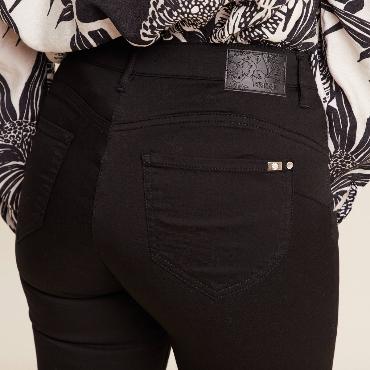 Pantalon léger bootcut taille basculée noir femme