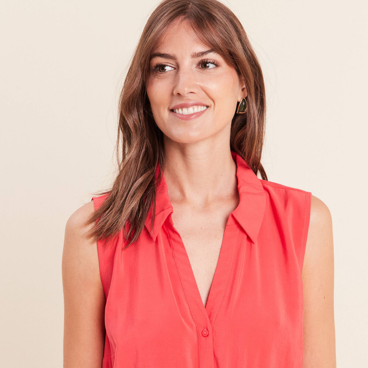 Robe droite courte avec lien rouge femme