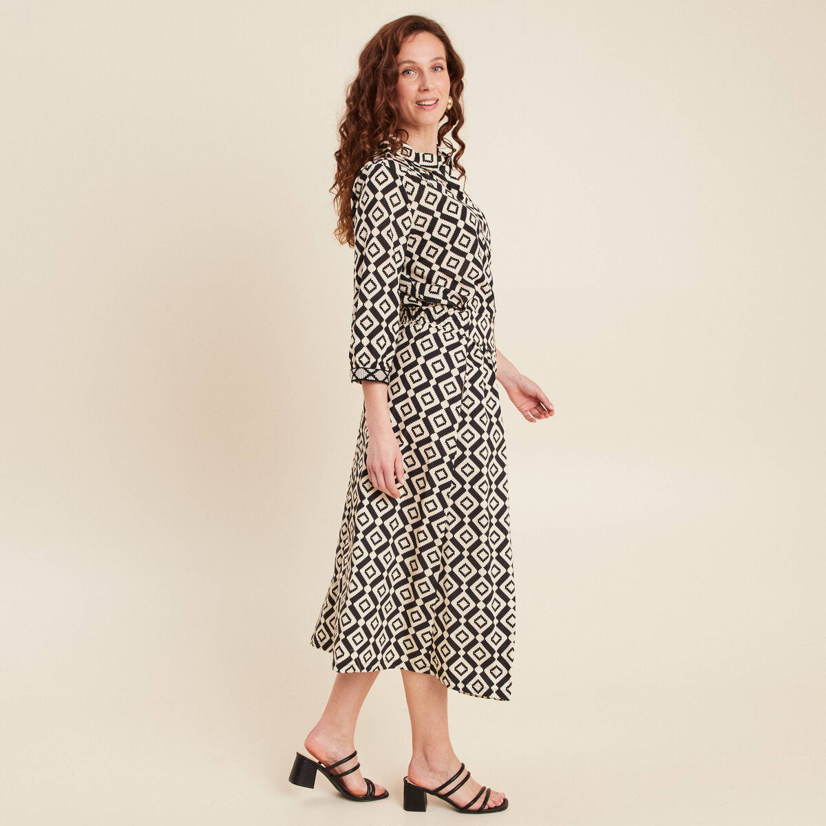 Jupe longue &eacute;vas&eacute;e noir femme