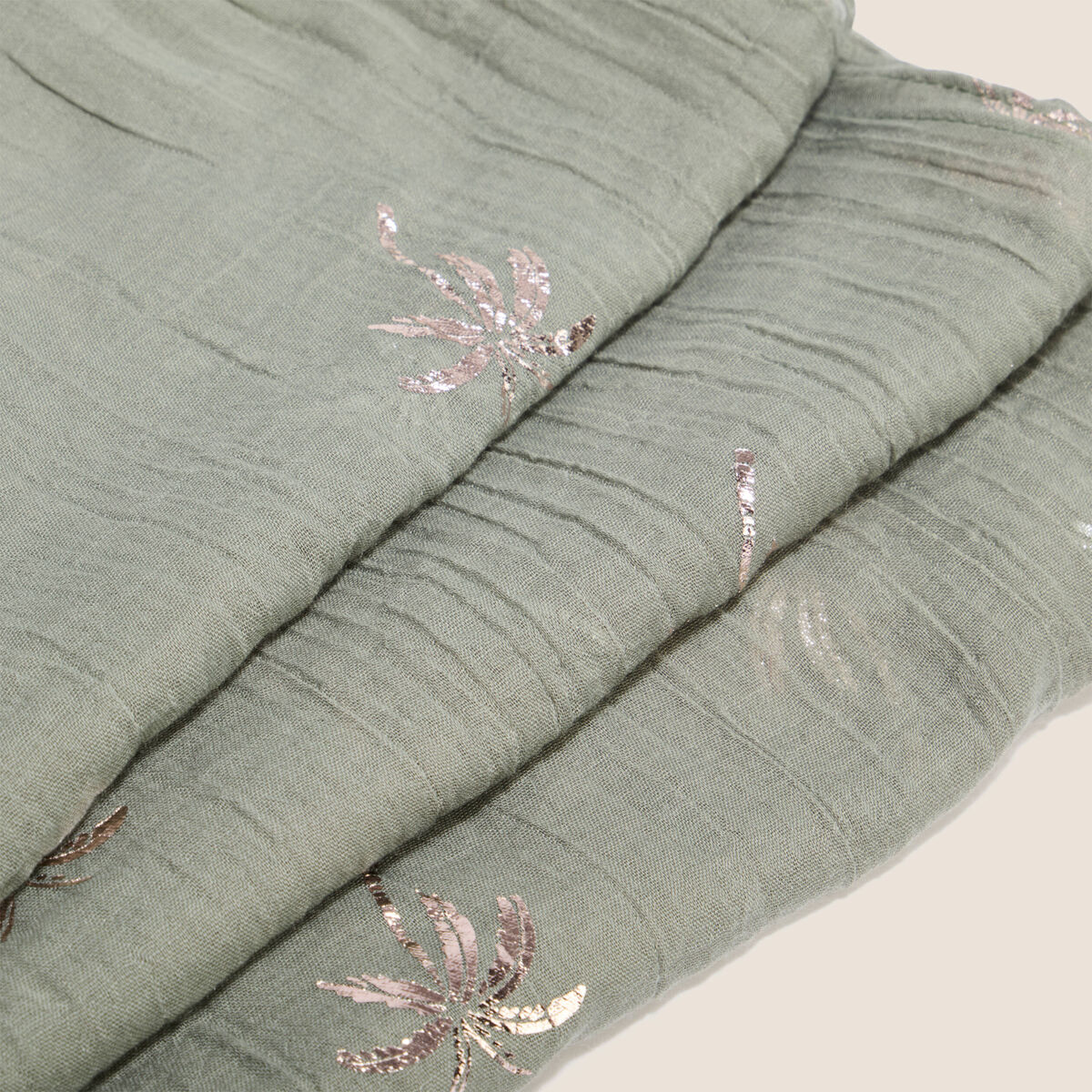 Foulard effet froiss&eacute; vert clair femme