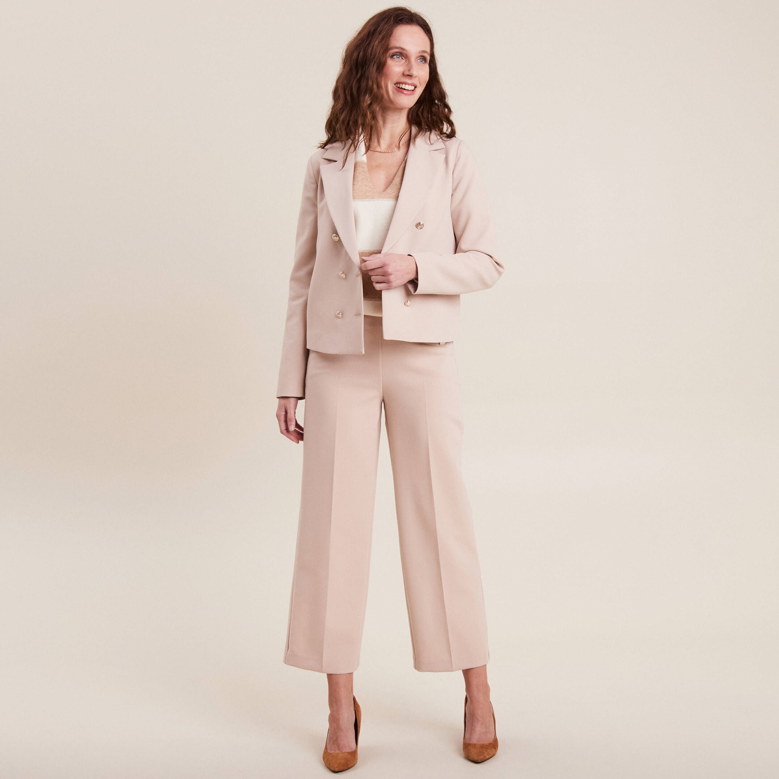 Tailleur femme top taille 46