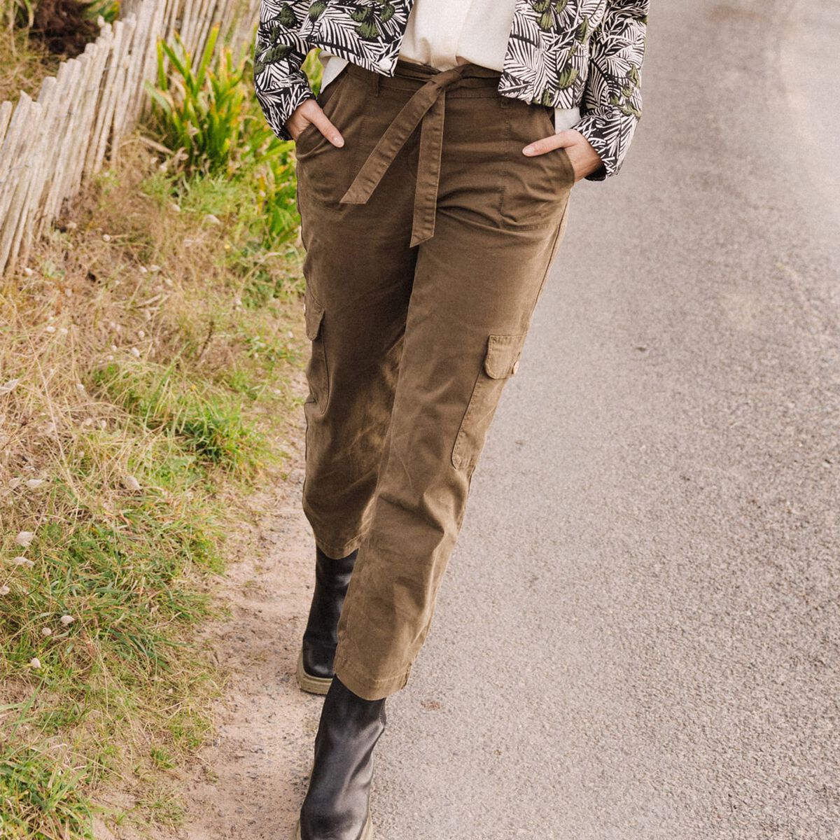 Pantalon cargo droit 7/8ème vert olive femme