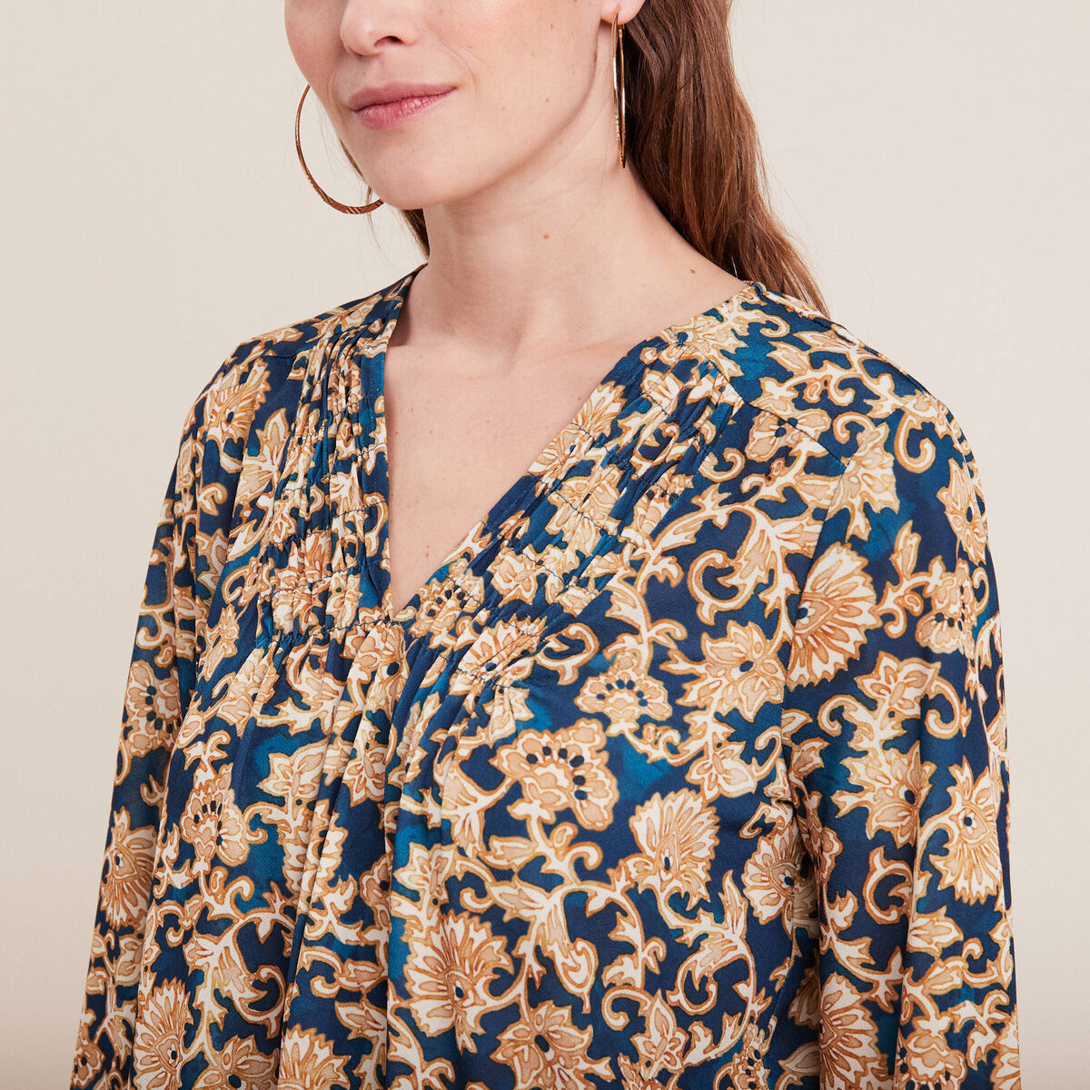Blouse manches 3/4 col smocké bleu foncé femme