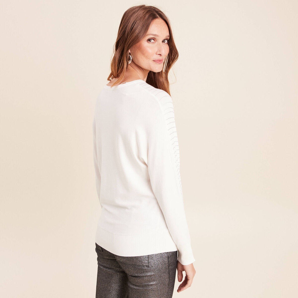 Pull ajust&eacute; col bateau strass ecru femme