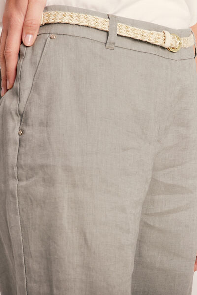 Short droit ceinturé vert clair femme