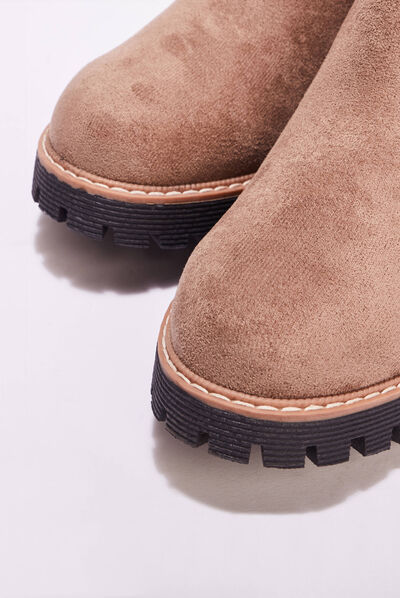 Bottines chelsea crantées marron femme