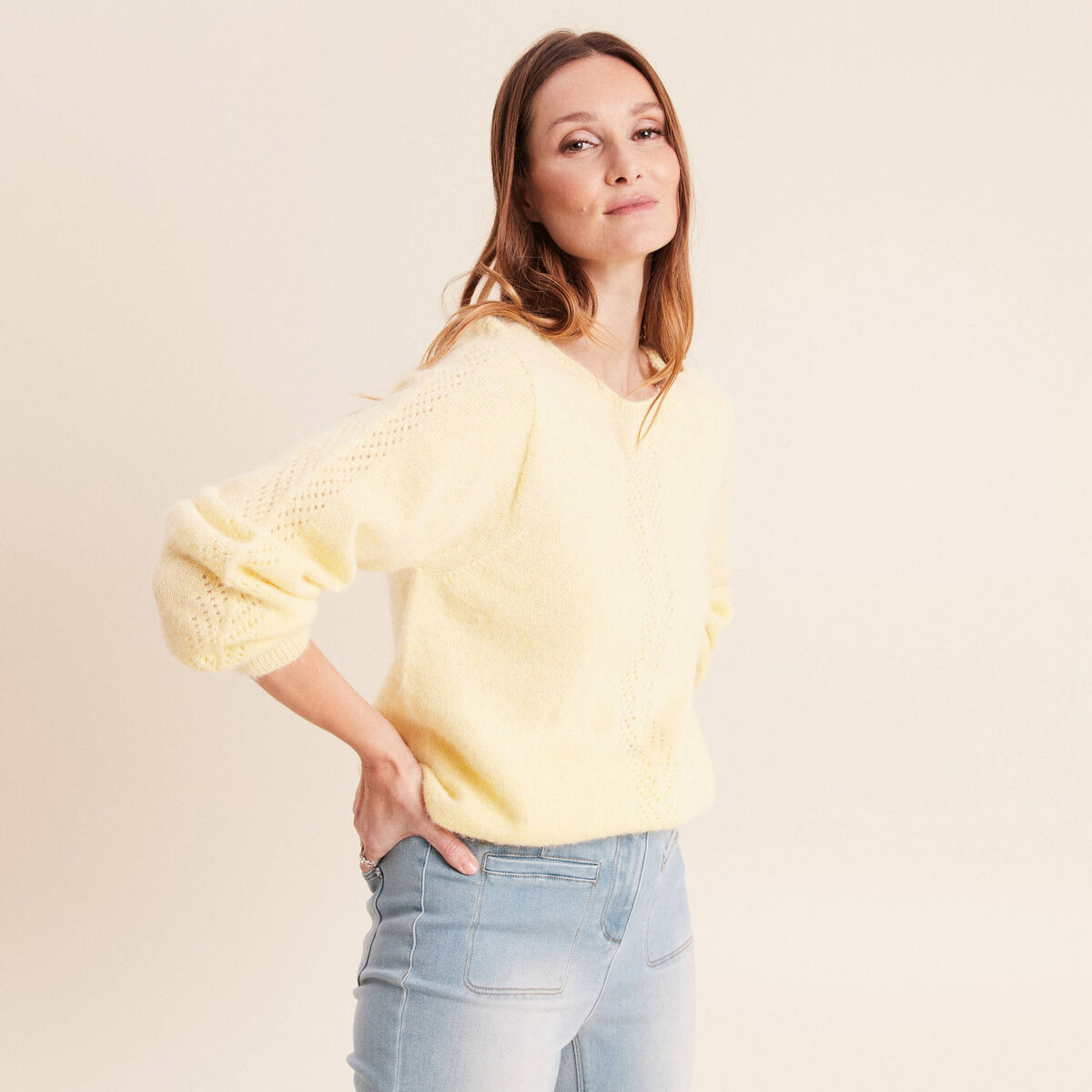 Pull confectionn&eacute; en France jaune pastel femme