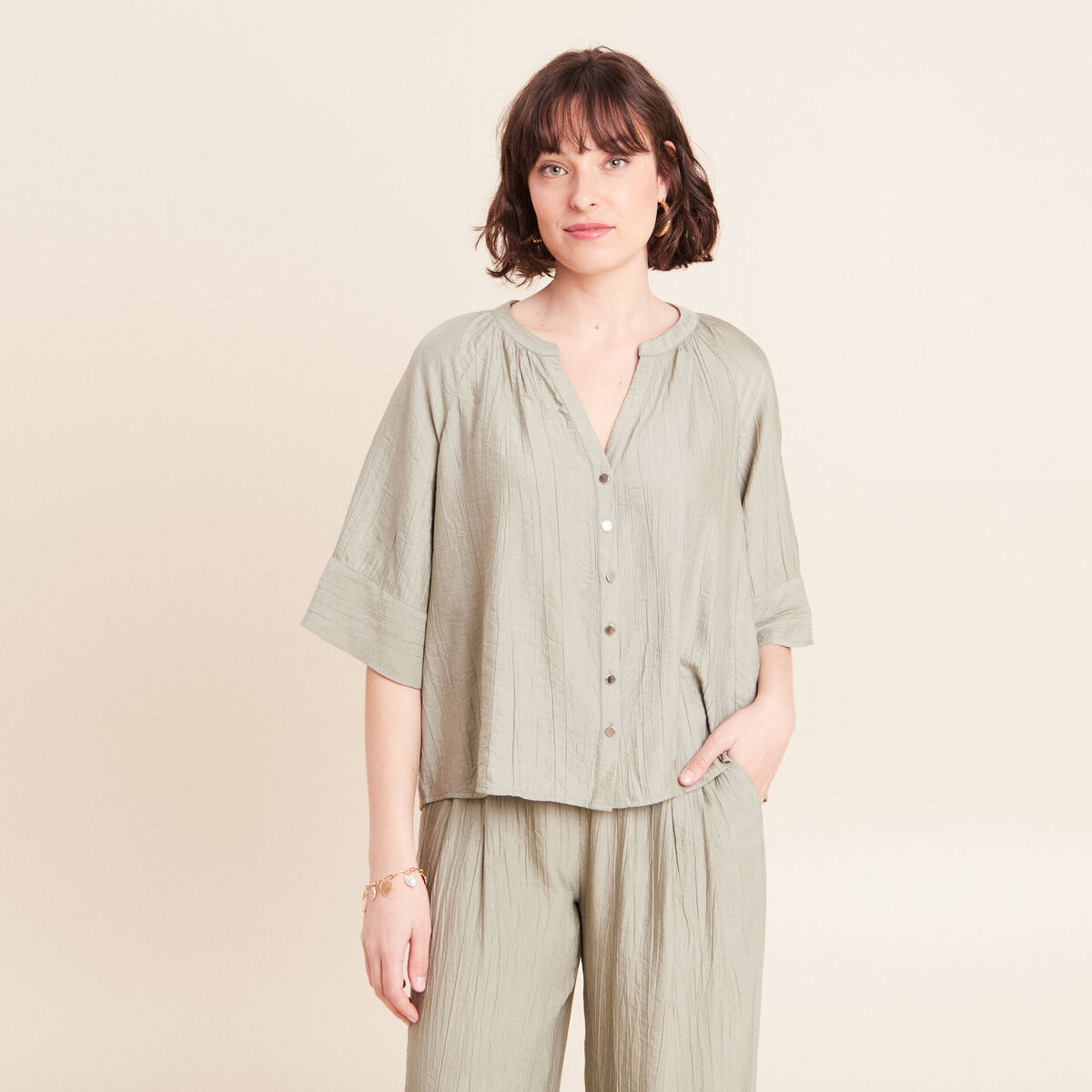 Blouse ample col v manches 3/4 vert clair femme