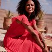 Robe longue évasée plissée rose cerise femme