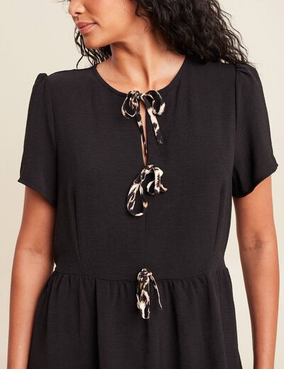 robe courte évasée col rond noir femme
