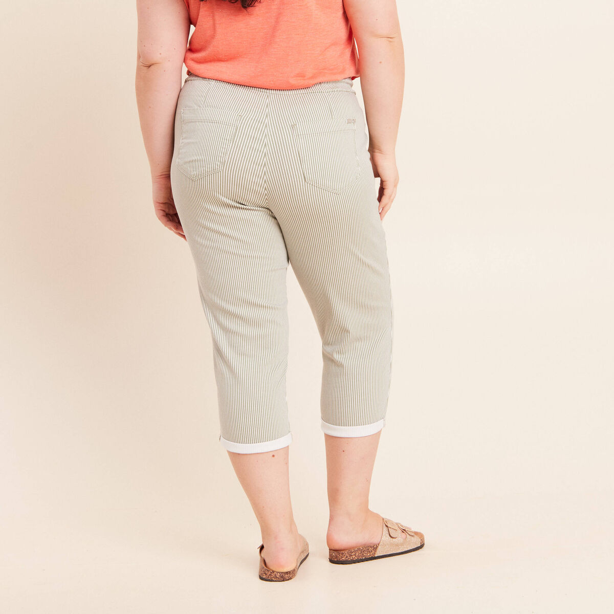 Pantacourt coupe mom large vert femme
