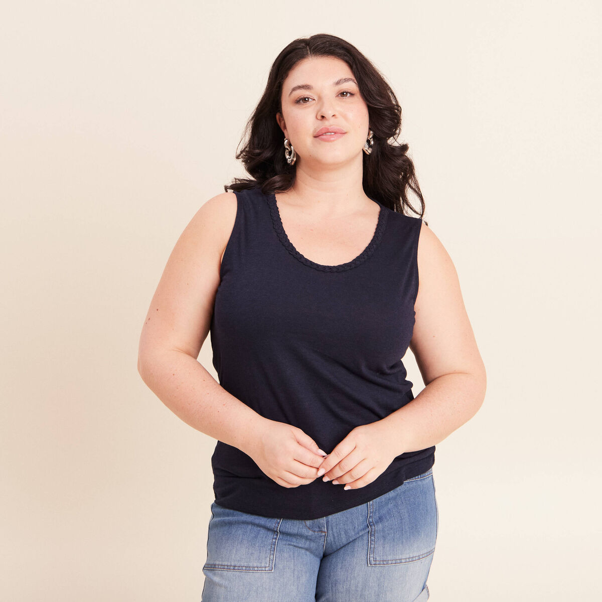 D&eacute;bardeur col rond sans manches tress&eacute; bleu fonc&eacute; femme