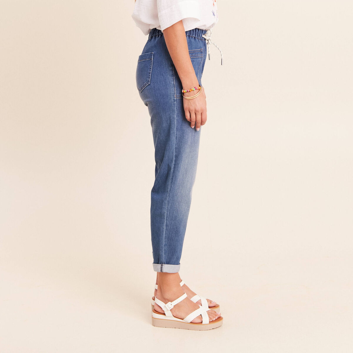 Jean coupe mom 7/8&egrave;me denim stone femme