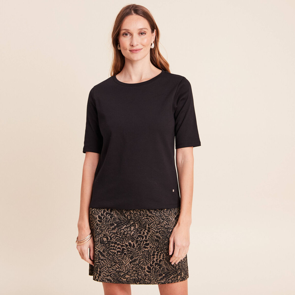 T-shirt ajust&eacute; col rond manches coudes noir femme