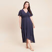 Robe longue &eacute;vas&eacute;e col v manches courtes bleu marine femme