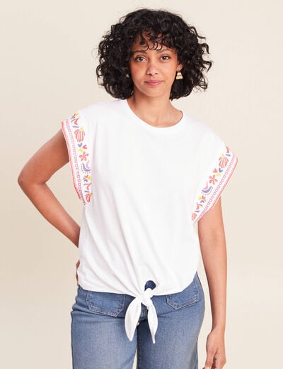 T-shirt broderie bas resserr&eacute; blanc femme