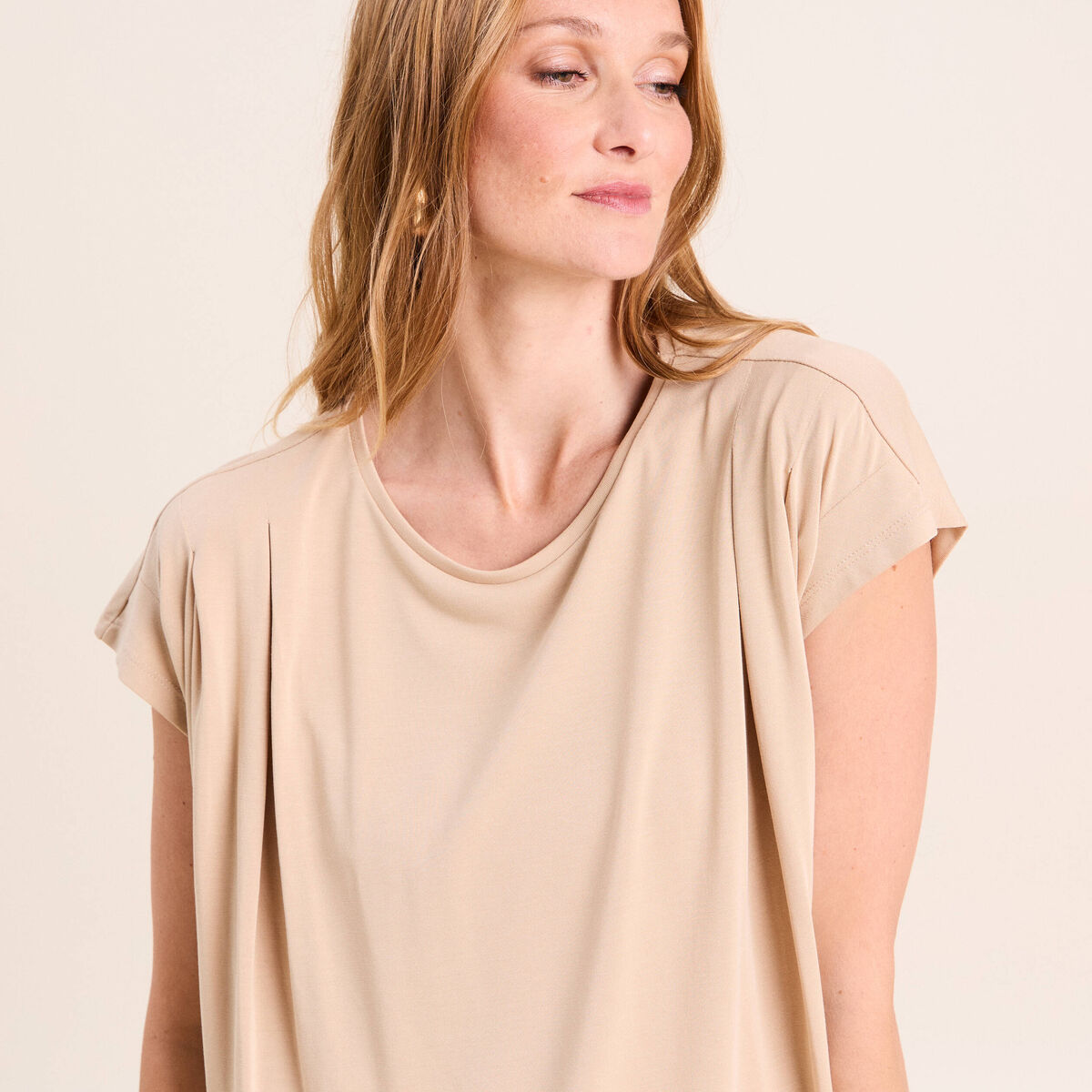 T-shirt droit col rond manches courtes sable femme
