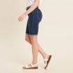 Bermuda ajusté en jean denim brut femme