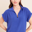 Blouse manches courtes bleu fonc&eacute; femme