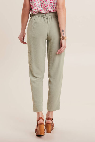 Pantalon flou ceinturé vert clair femme