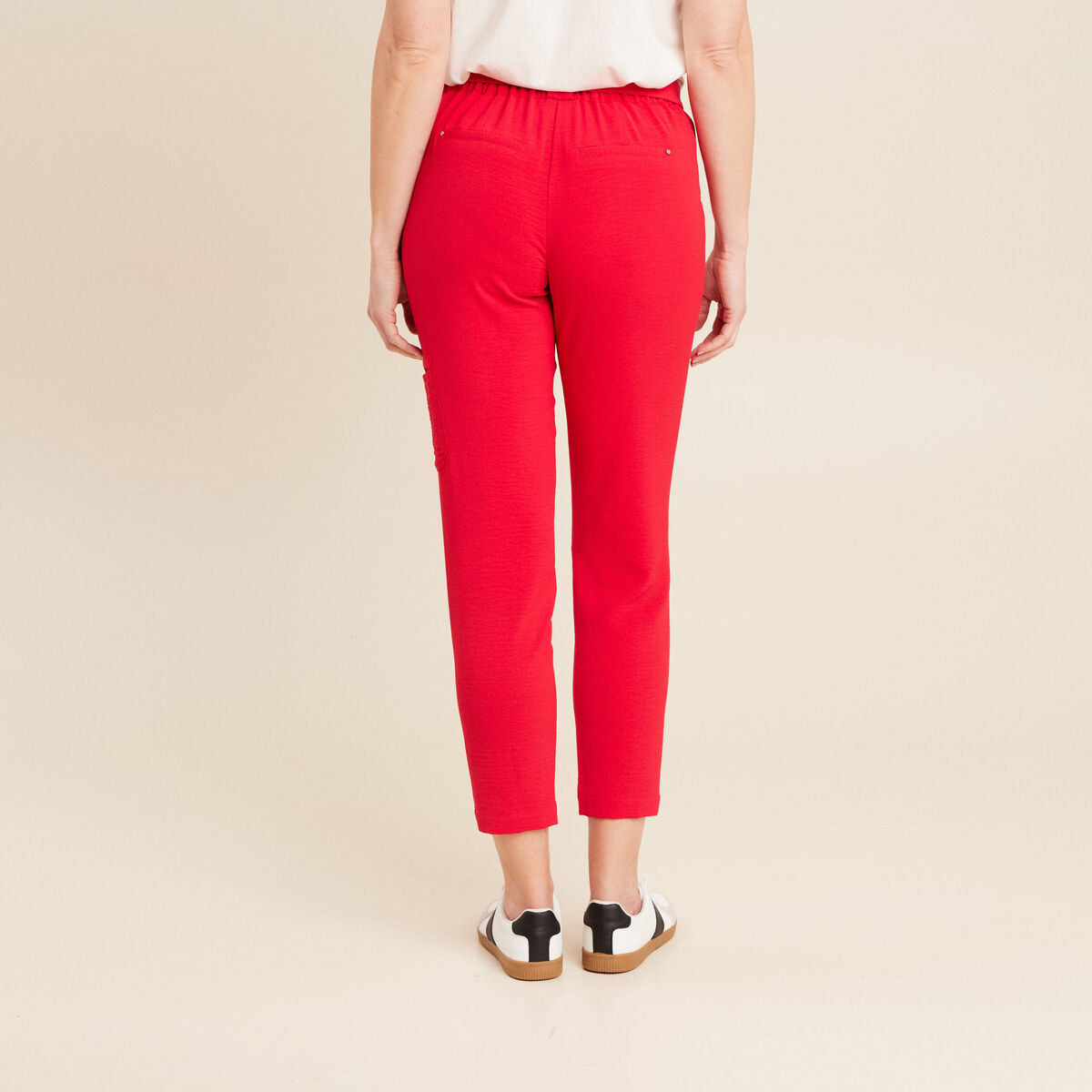 Pantalon flou ceinturé rouge femme