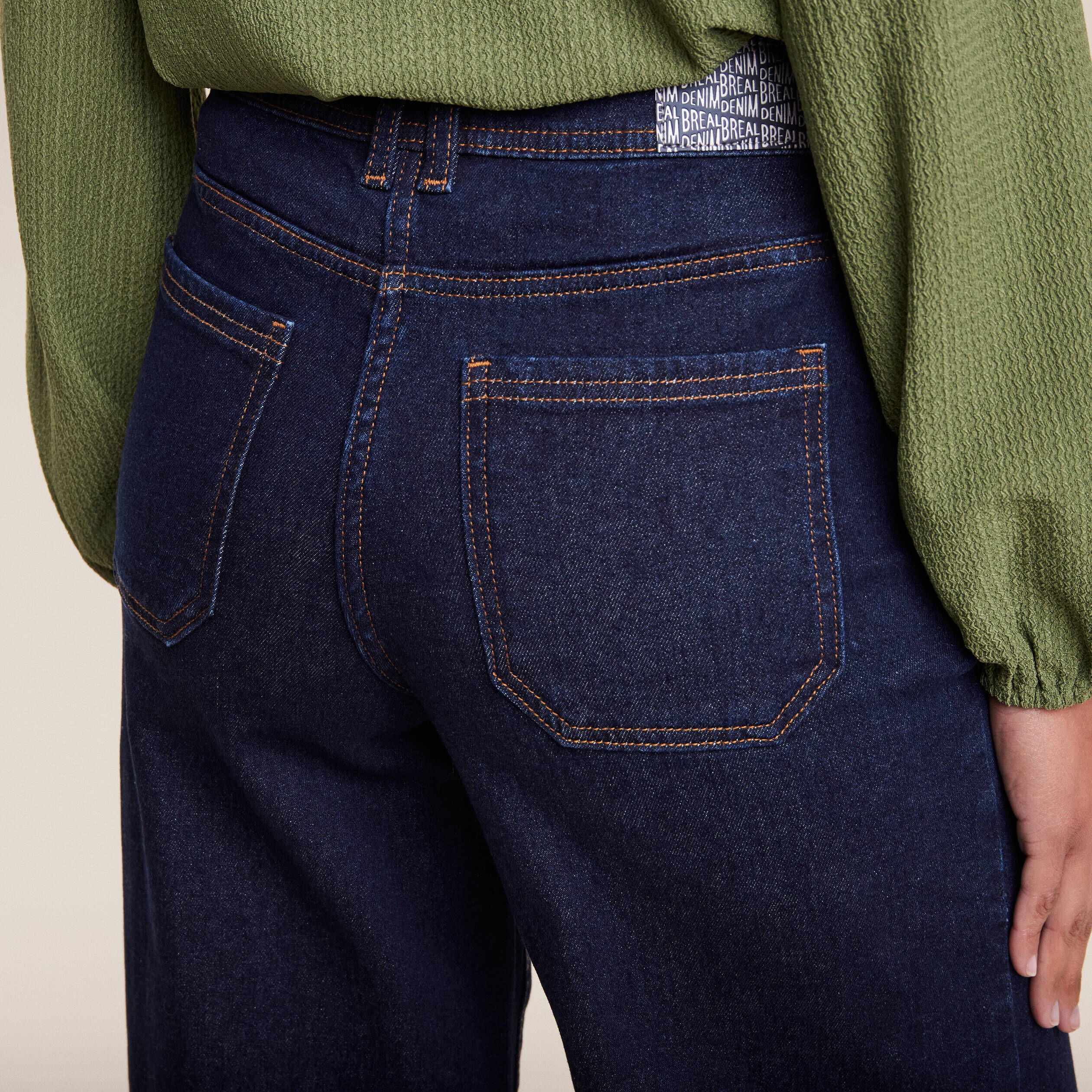 Jean femme T 42 marque Breal jean TBE taille 42 cm