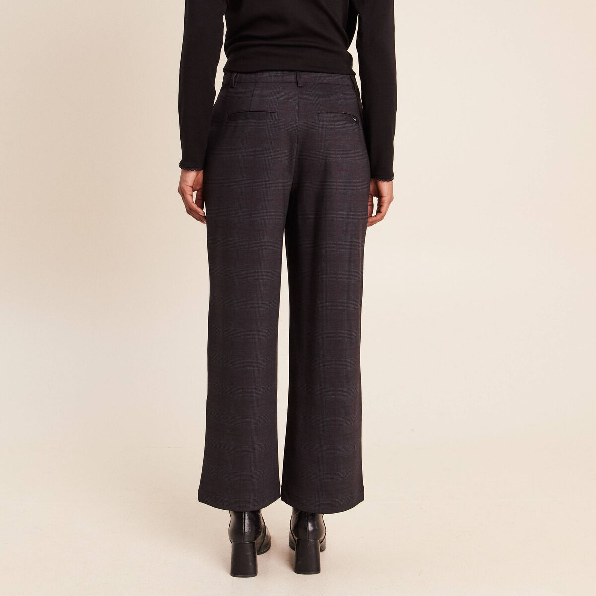 Pantalon gris fonc&eacute; femme