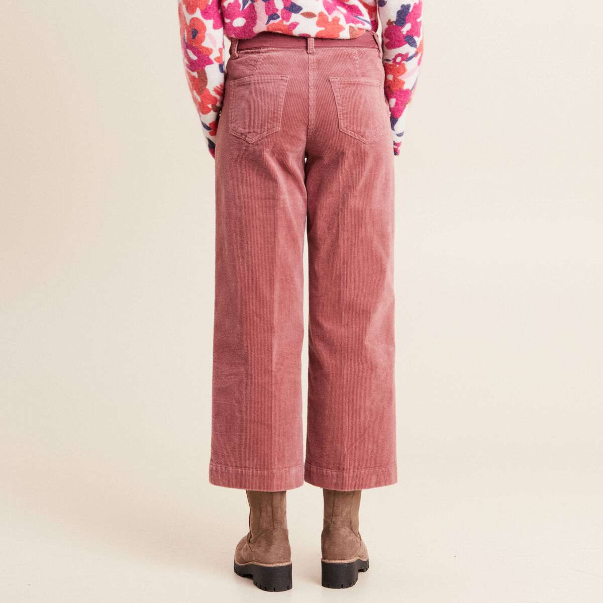 Pantalon large velours c&ocirc;tel&eacute; rose framboise femme