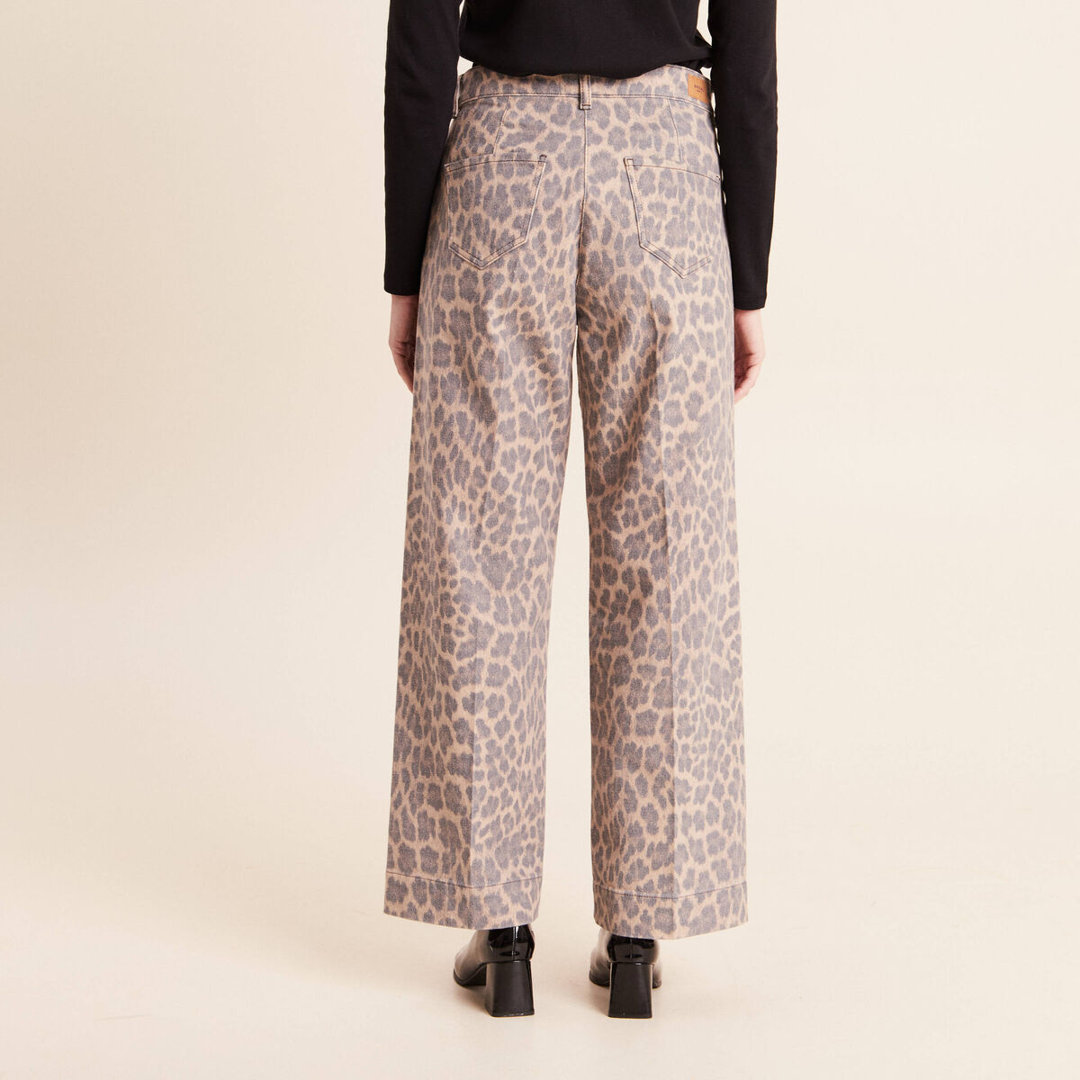 Pantalon taille haute coupe large marron femme