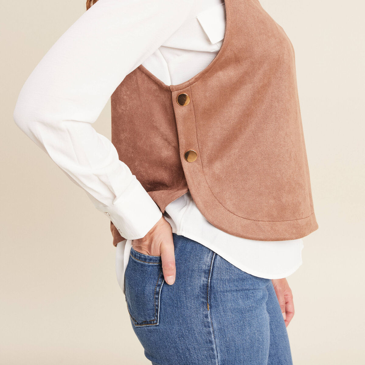 Robe de cocktail plissé bref en satin avec sans manches de col carré