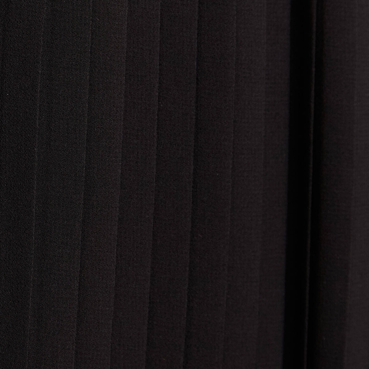 Jupe longue &eacute;vas&eacute;e pliss&eacute;e noir femme